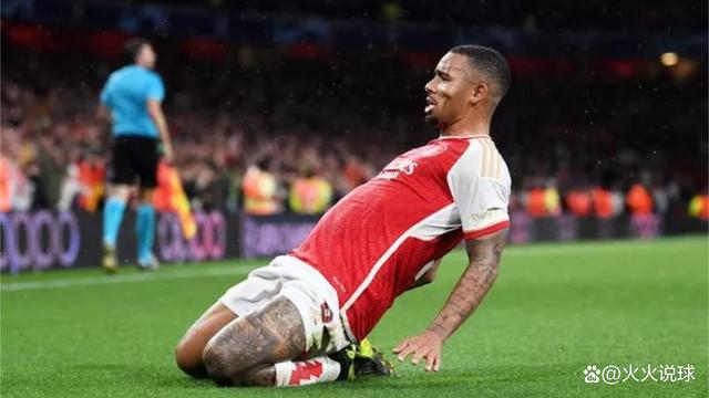 九游会-阿森纳迎荷甲关键赛；训练课后防线松动；气氛紧张；轮换策略被讨论的简单介绍