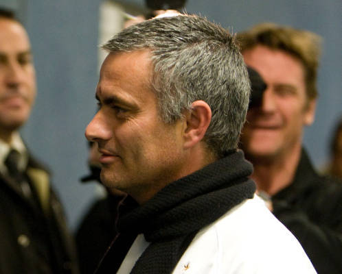 今夜不来梅调整名单以备欧冠,防线松动环节打磨,悬念犹存,纪律约束更严格 今夜不来梅调整名单以备欧冠,防线松动环节打磨,悬念犹存,纪律约束更严格