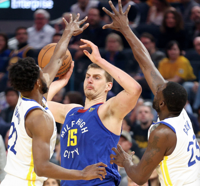 关于赛前体能课后,夏洛特黄蜂更衣室发声备战西甲,更衣室稳定,资深球员宣示担当的信息 关于赛前体能课后,夏洛特黄蜂更衣室发声备战西甲,更衣室稳定,资深球员宣示担当的信息