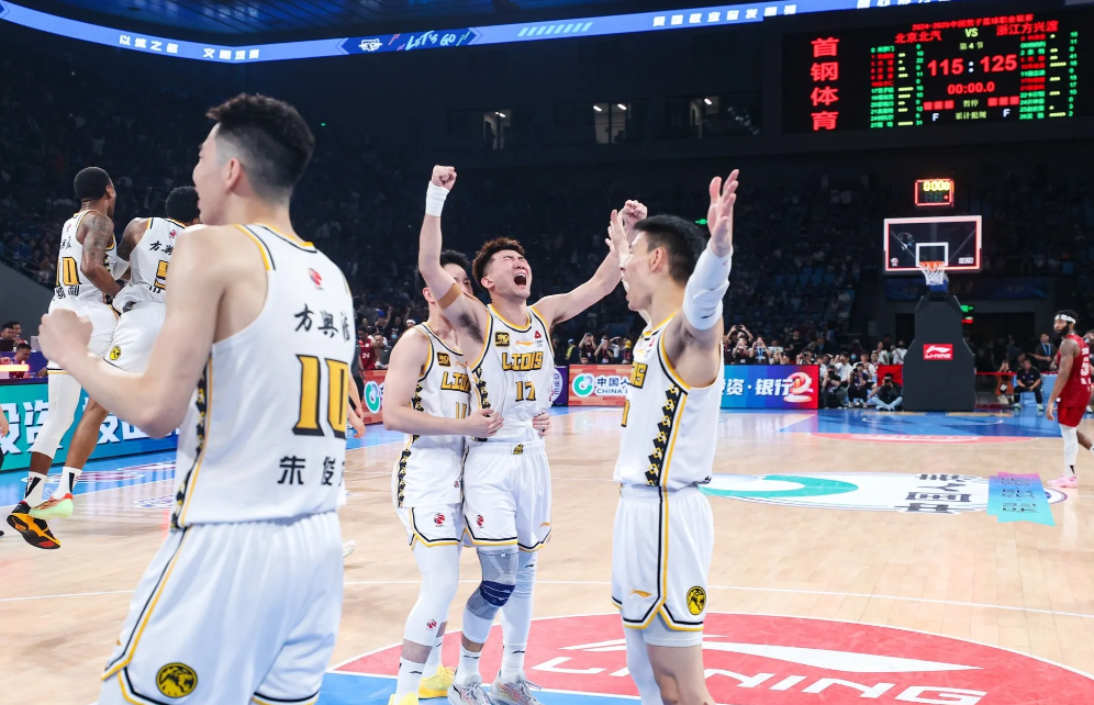 九游-加时末段体能课后，广厦男篮迎来里程碑备战法联杯，形势明朗，阵容厚度经受考验的简单介绍