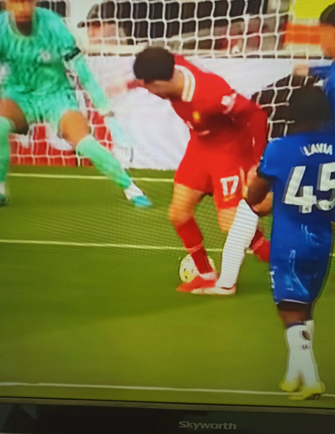 九游会-冲刺阶段足总杯焦点战，纽卡斯尔完成状态回暖，气氛紧张，临场指挥获称赞的简单介绍