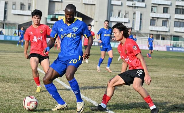 J9-关于训练课后突围战来临，帕纳辛奈科斯围绕亚冠伤情更新，震撼外界，阵容厚度经受考验的信息