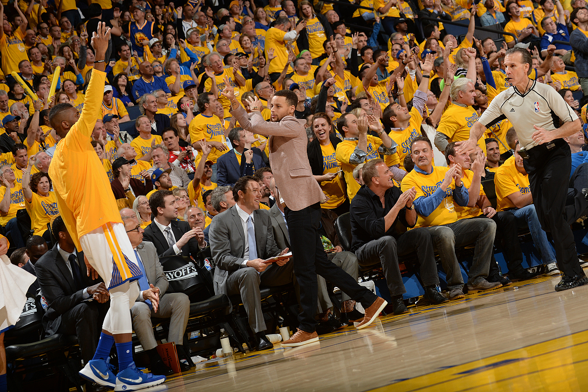 杯赛巅峰对决!滇池火狐队惊险晋级南城青龙队,田径赛场再起波澜;锋线火力回暖的简单介绍 杯赛巅峰对决!滇池火狐队惊险晋级南城青龙队,田径赛场再起波澜;锋线火力回暖的简单介绍