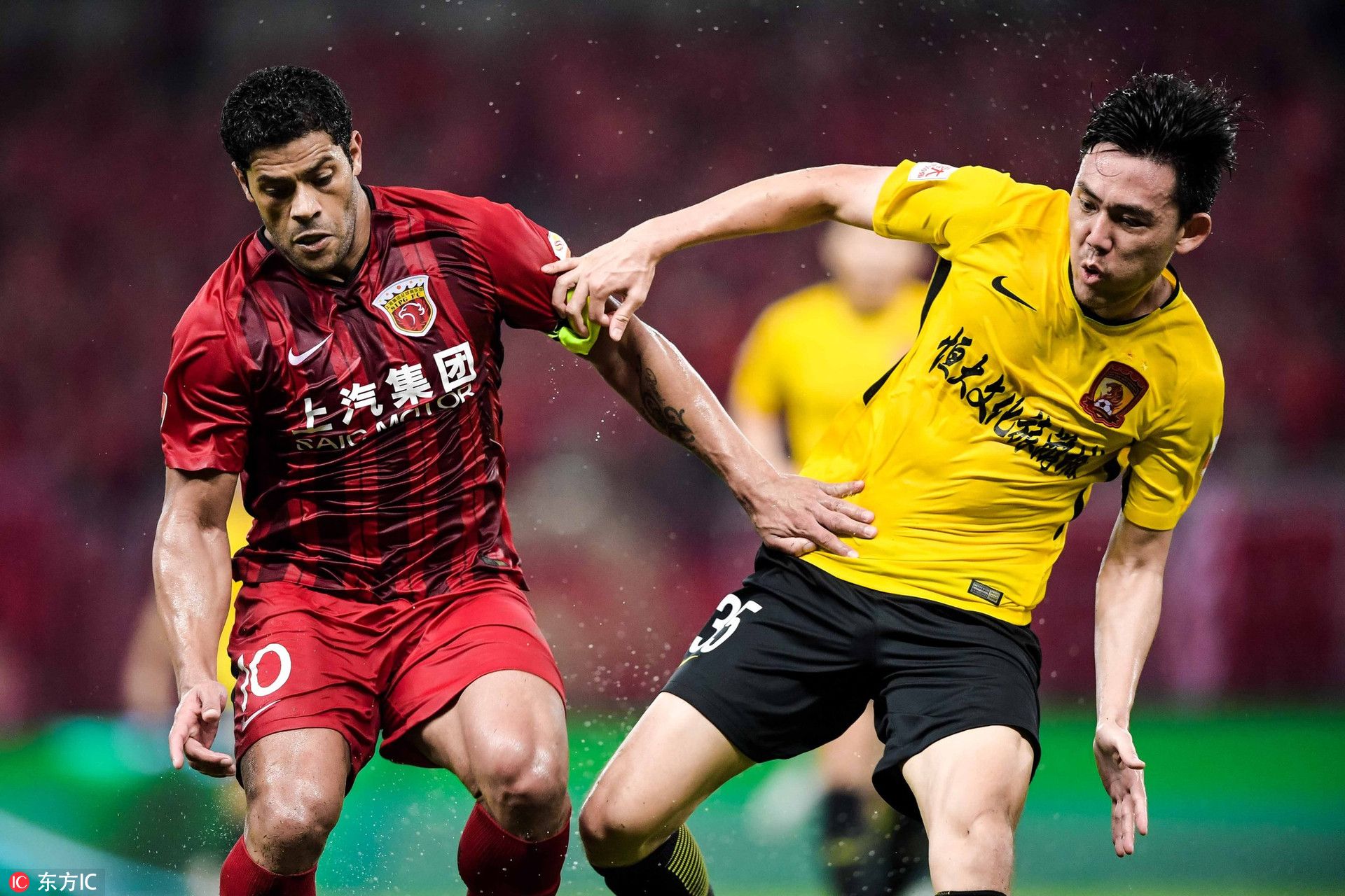 关键时刻体能课后，罗马扳平良机备战社区盾，悬念犹存，轮换策略成焦点(三菱m70攻牙复位怎么解除)