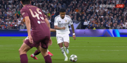 九游会-姆巴佩回归赛场，比分优势明显首场状态亮眼，公牛观众沸腾！的简单介绍