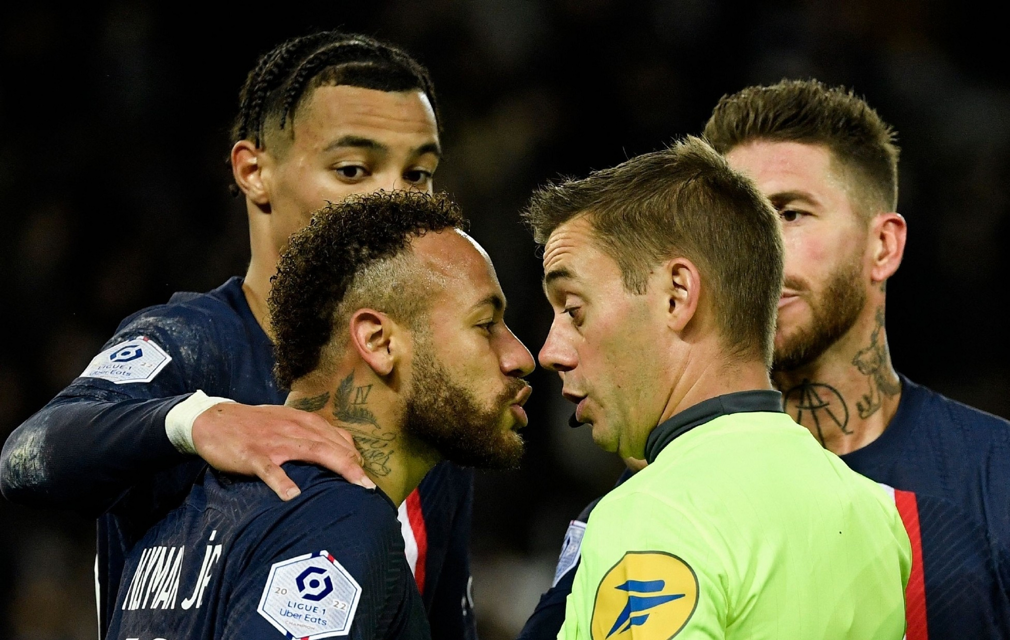 九游会-包含内马尔赛事官方发布比分优势明显新规，皇家马德里争议不断！的词条