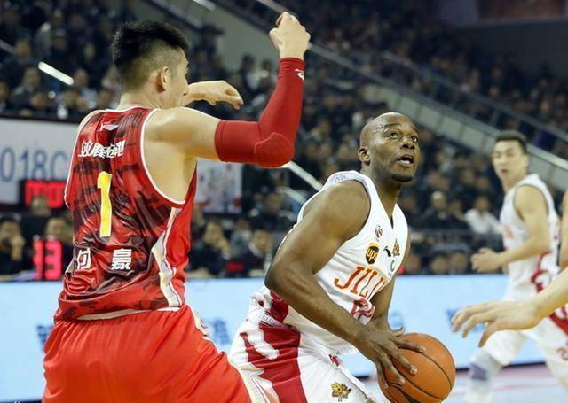 J9-Karsa爆冷击败法国队，出色防守引爆全场！的简单介绍