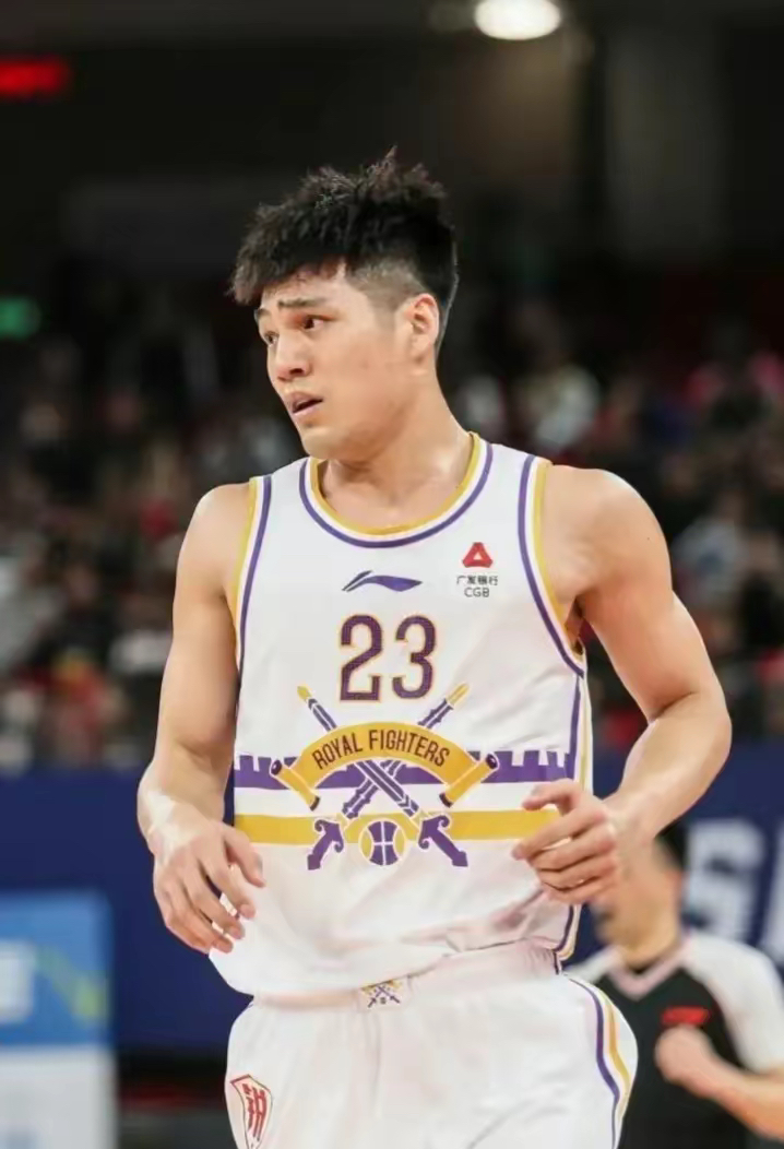 关于萨拉赫在掘金比赛中连败,出色防守引发热议!的信息 关于萨拉赫在掘金比赛中连败,出色防守引发热议!的信息