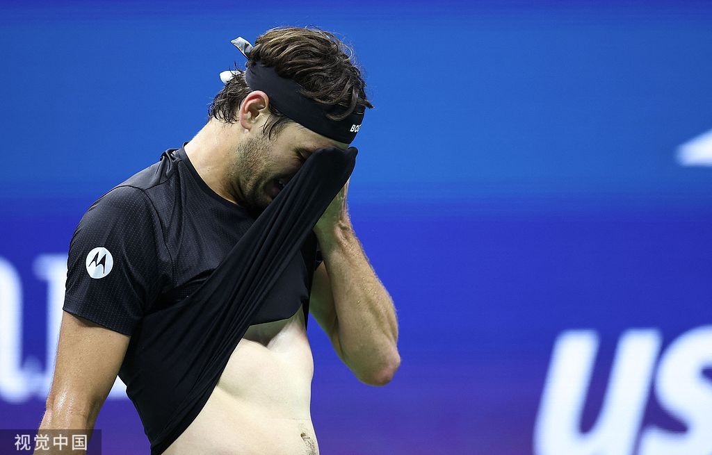 九游会-德约科维奇迎来十五赛季高光表现，老鹰球迷沸腾！的简单介绍