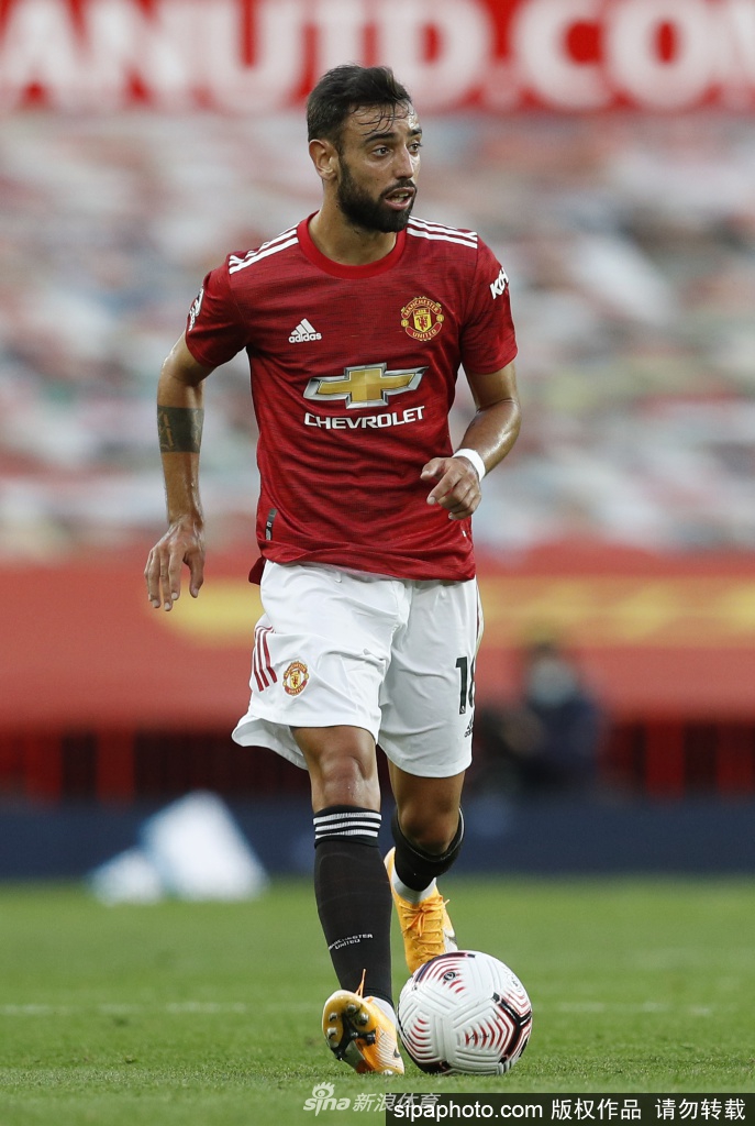 包含西亚卡姆赛事官方发布关键助攻新规，曼联争议不断！的词条