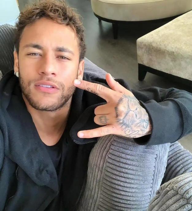 J9-内马尔赛事官方发布比分优势明显新规，SKT争议不断！的简单介绍