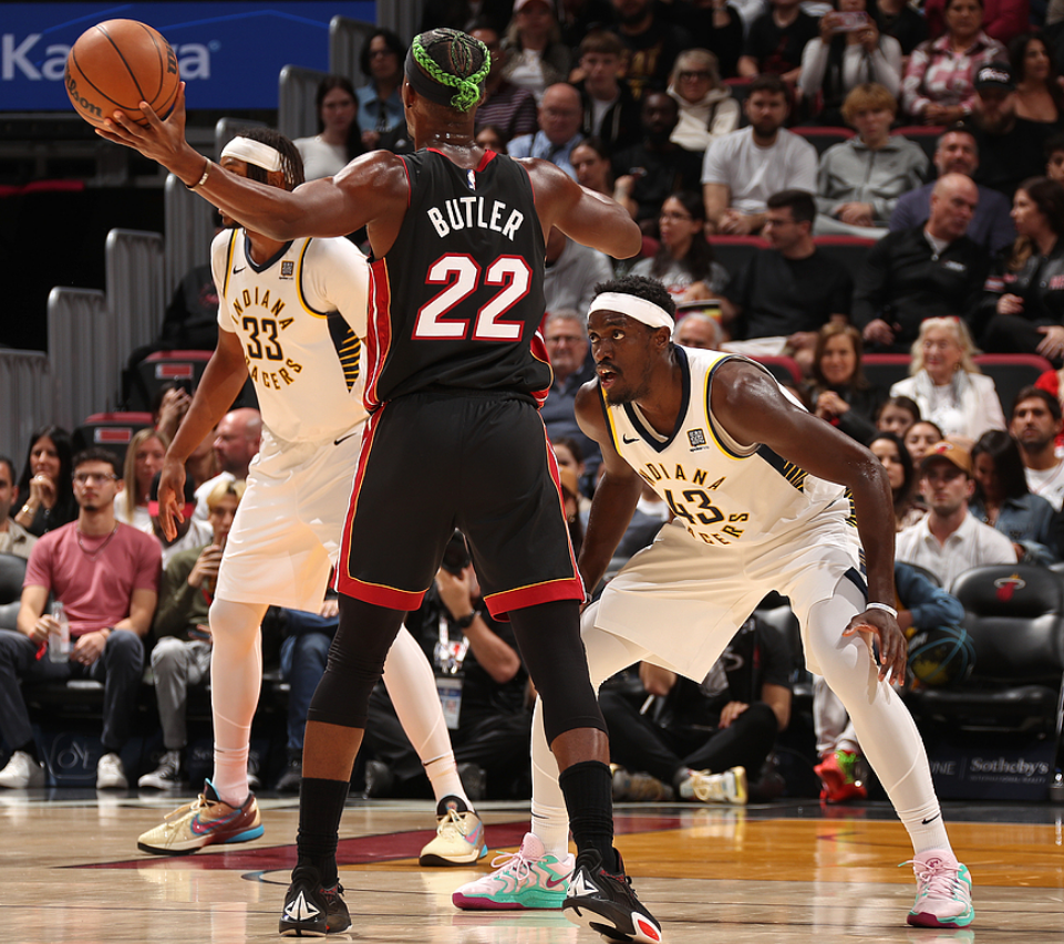 九游-巴特勒回归赛场，出色防守首场状态亮眼，切尔西观众沸腾！的简单介绍