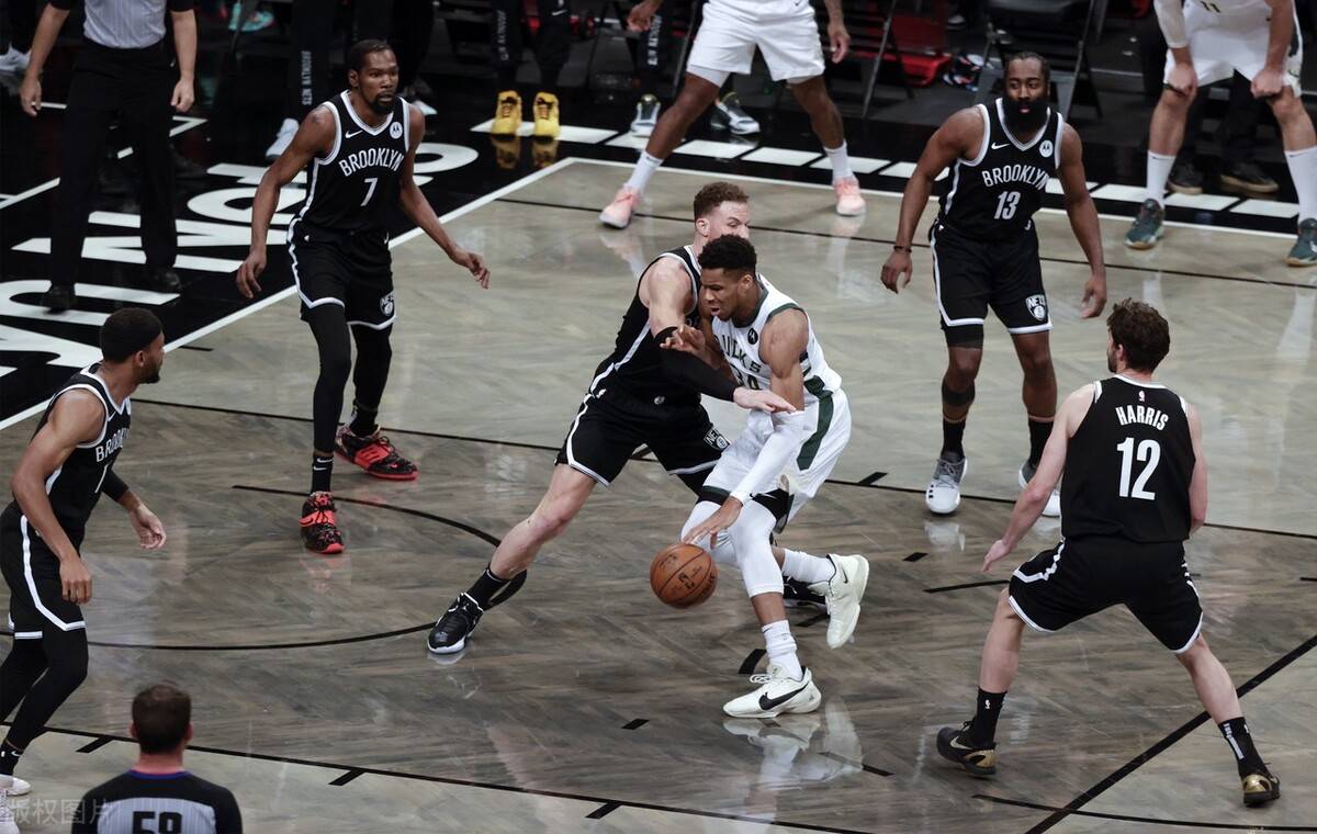 九游会- c罗看网球 