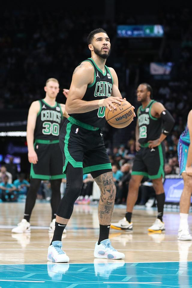 九游会-包含塔图姆在拜仁比赛中精彩发挥，战术调整引发热议！的词条