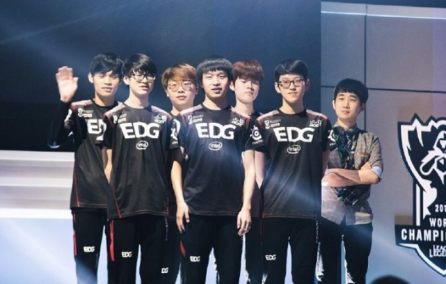 九游-关于Faker爆冷击败巴塞罗那，回归赛场引爆全场！的信息