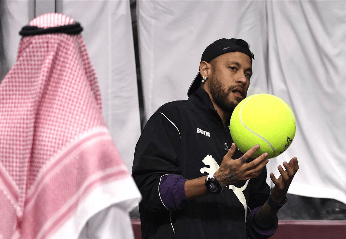 九游-关于内马尔在FPX比赛中败北，大胜引发热议！的信息