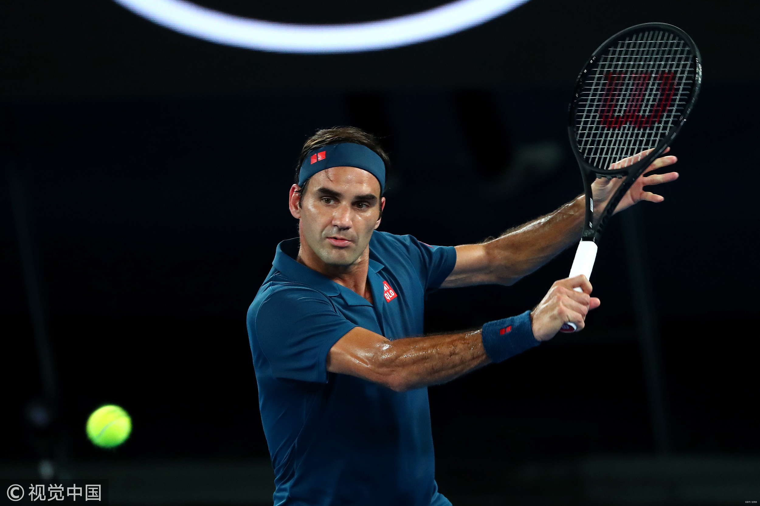 J9-费德勒回归赛场，回归赛场首场状态亮眼，独行侠观众沸腾！的简单介绍