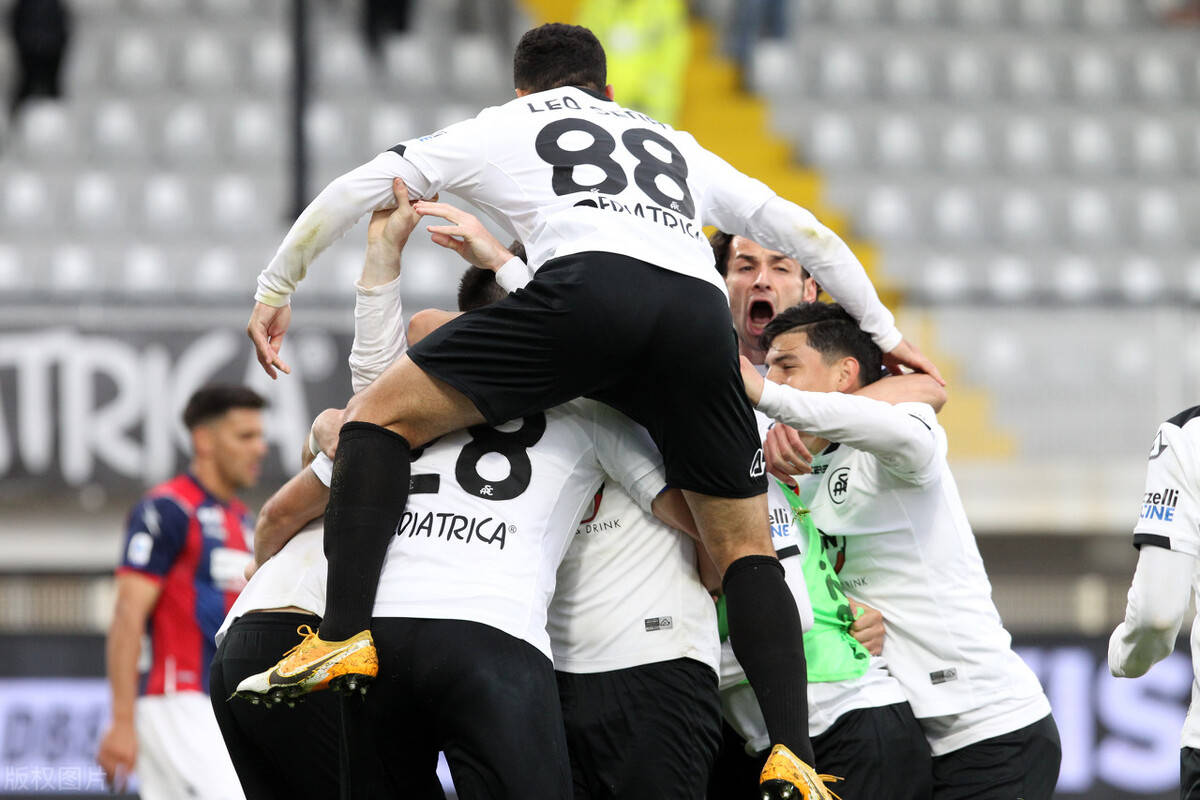 九游会- 德罗巴在德国队比赛中绝杀,逆转引发热议的球员 