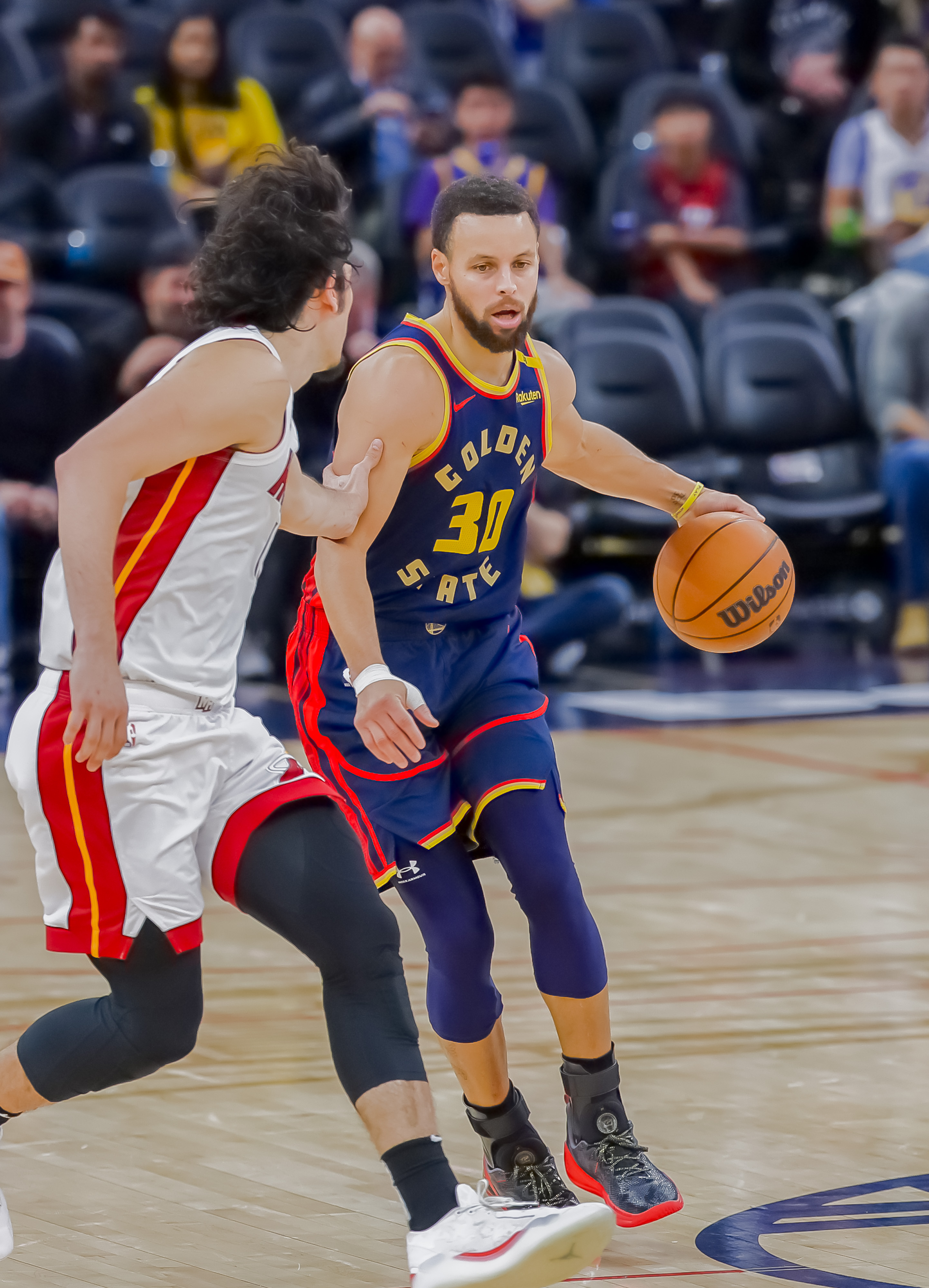 九游会-包含库里连续三场比赛得分超过惊险取胜,瑞士队挑战极限!的词条