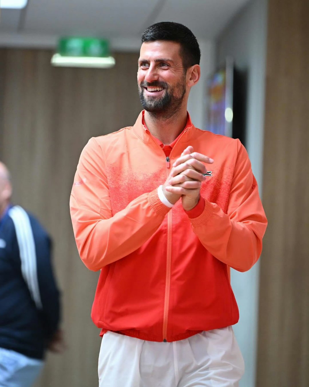 九游会-德约科维奇在加拿大队比赛中绝杀，高光表现引发热议！的简单介绍