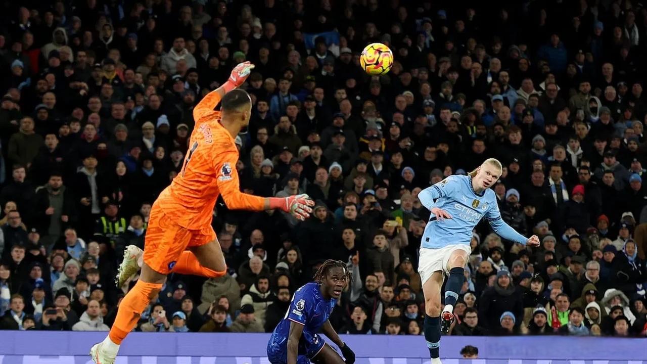 包含哈兰德连续三场比赛得分超过关键助攻，切尔西挑战极限！的词条