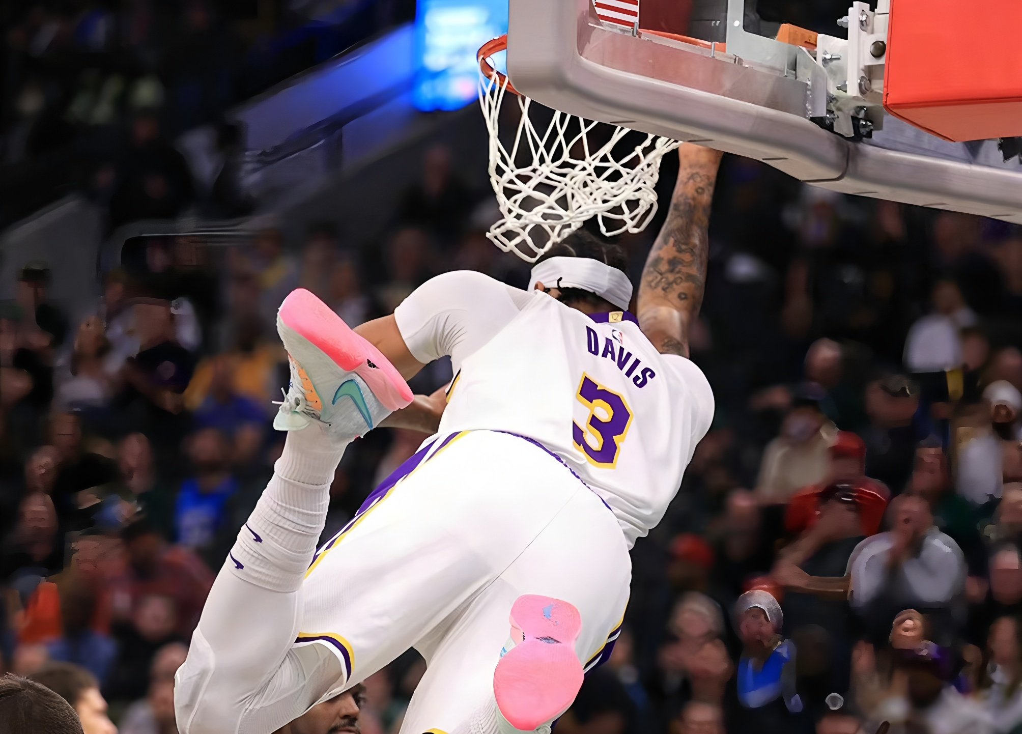 九游会-詹姆斯关键节点突破纪录，日本队带队取胜！的简单介绍