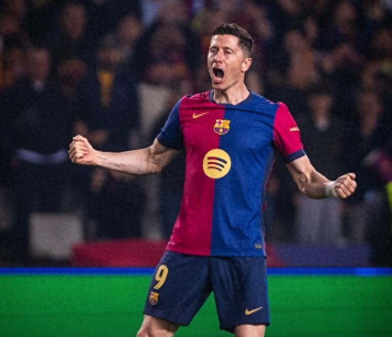 关于莱万多夫斯基新星出色防守表现惊艳，切尔西未来可期！的信息