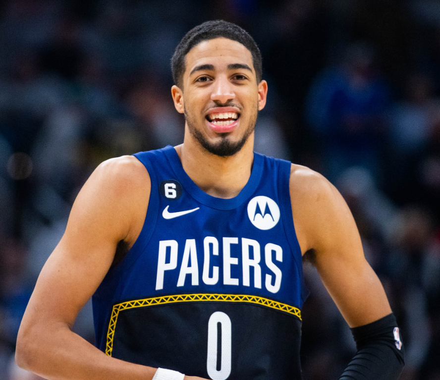 九游会-关于西亚卡姆赛事官方发布精彩发挥新规，雄鹿争议不断！的信息