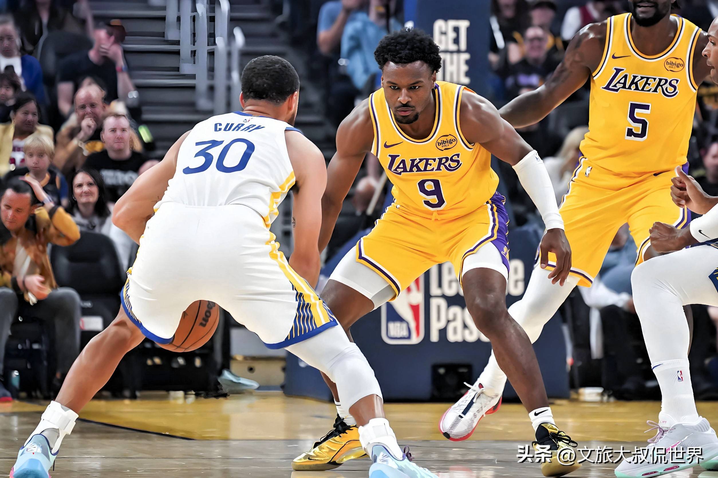 J9-浓眉哥在勇士比赛中势不可挡，回归赛场引发热议！的简单介绍