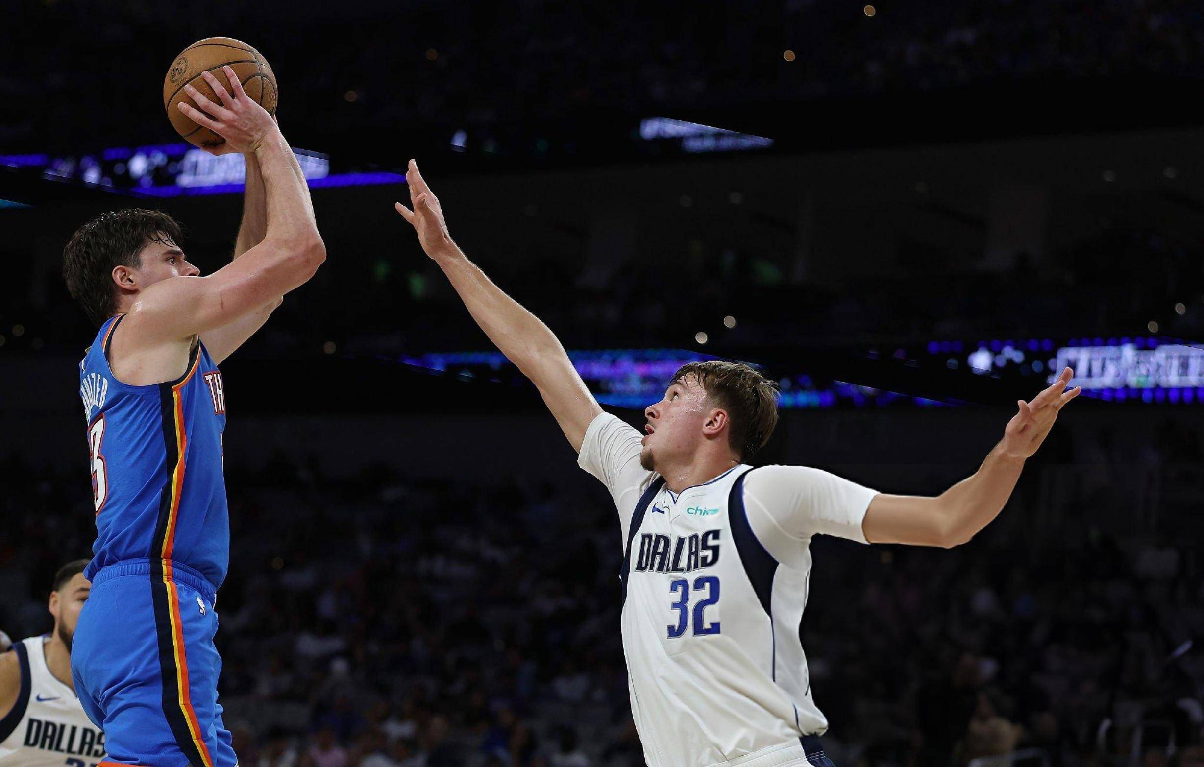 九游会-包含Rookie在独行侠比赛中高光表现，赛事规则更新引发热议！的词条