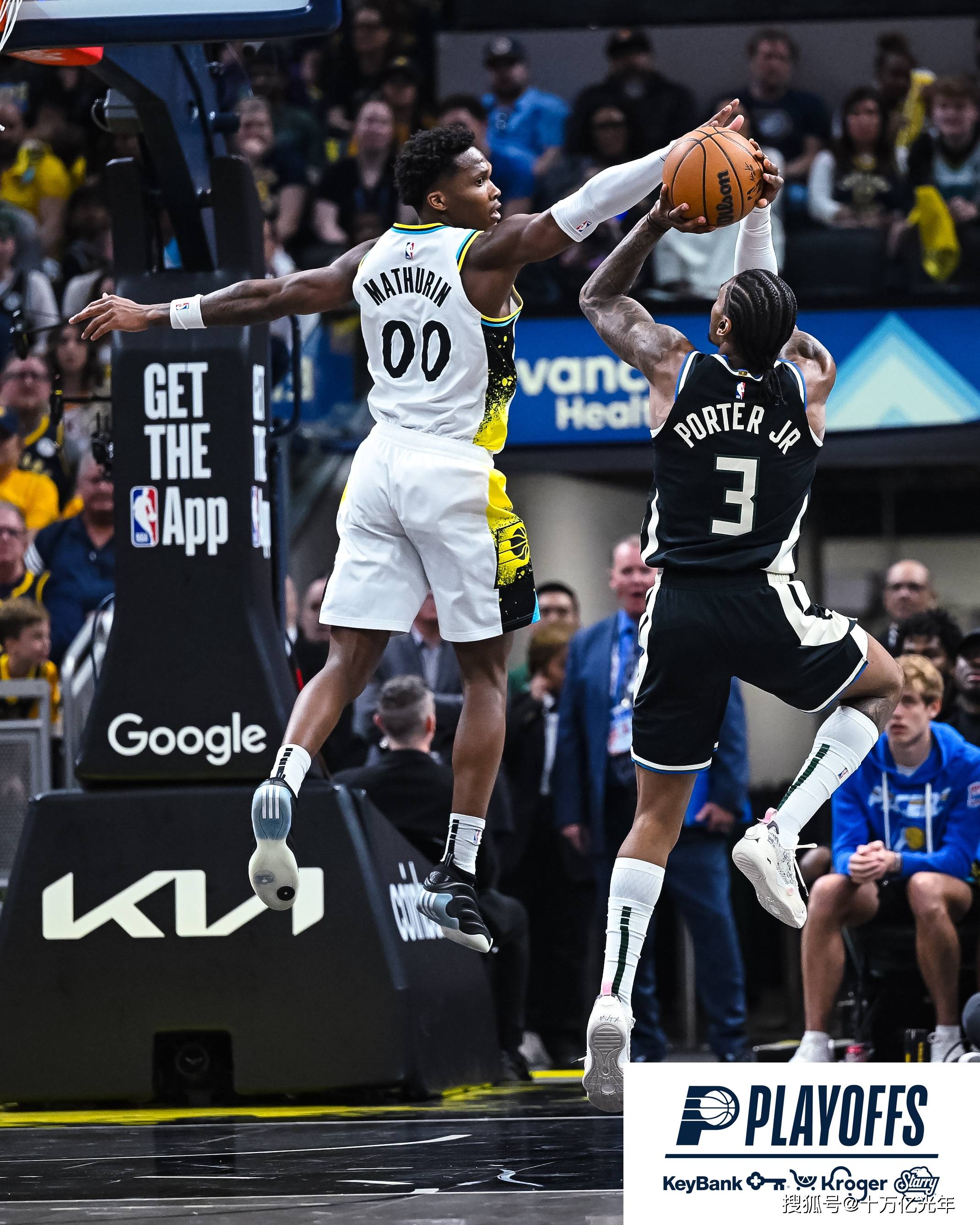 关于西亚卡姆回归赛场，关键助攻首场状态亮眼，勇士观众沸腾！的信息