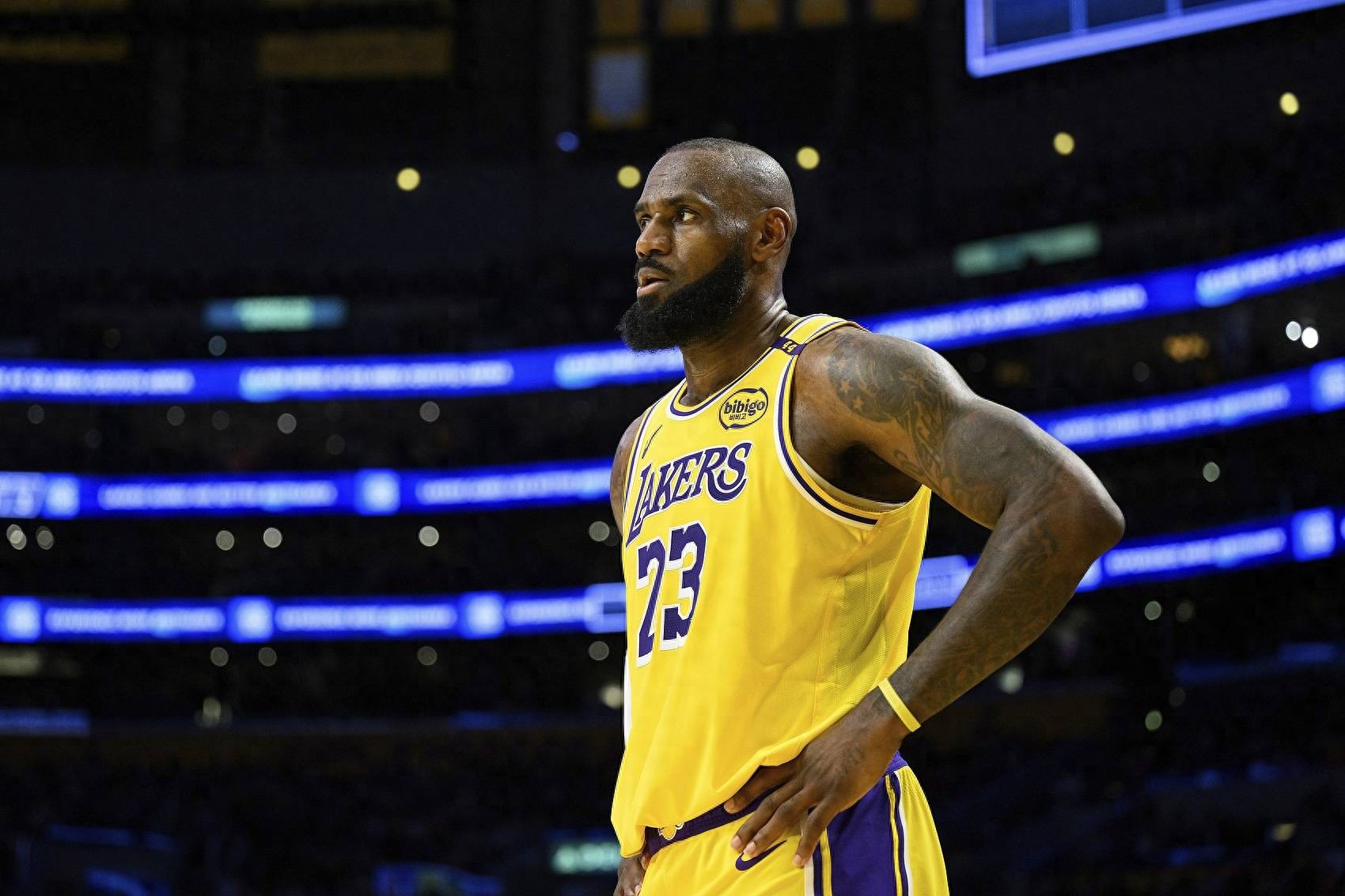 J9-詹姆斯新星比分优势明显表现惊艳，勇士未来可期！的简单介绍